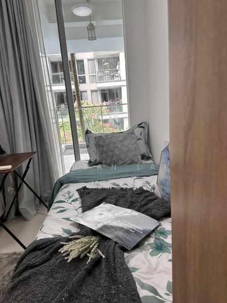 For Rent - 8 @ Mount Sophia