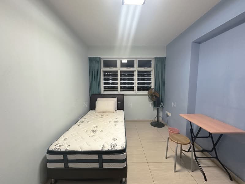 315B Yishun Greenwalk, 315B Yishun Avenue 9, Room Rental, 100 sqft, HDB Flat For Rent, by Kenneth Tan, 25423956 - PropertyGuru.com.sg