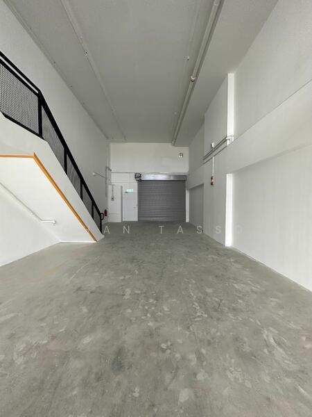 Inspace, 24 New Industrial Road, 2,454 sqft, Light Industrial (B1) For Sale, by Tasso Chan, 25424368 - CommercialGuru.com.sg