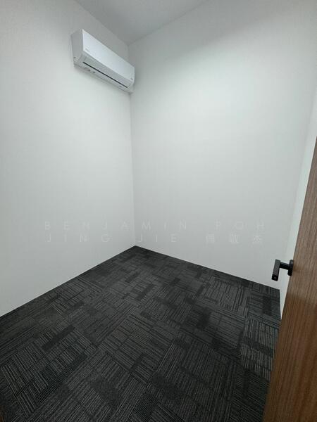 The Elitist, 25 Bukit Batok Crescent, 140 sqft, Office For Rent, by Benjamin Poh Jing Jie 傅敬杰, 25424398 - CommercialGuru.com.sg