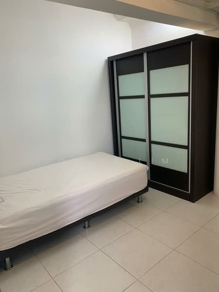 Bukit View, 144 Upper Bukit Timah Road, Room Rental, 120 sqft, Condominium For Rent, by Joshua Lim, 25424783 - PropertyGuru.com.sg