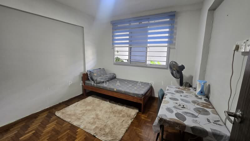 449 Tampines Street 42, 449 Tampines Street 42, Room Rental, 100 sqft, HDB Flat For Rent, by Panda Aqil, 25425139 - PropertyGuru.com.sg