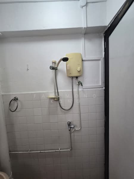339 Clementi Avenue 5, 339 Clementi Avenue 5, Room Rental, 150 sqft, HDB Flat For Rent, by Fan Mong Kong, 25425347 - PropertyGuru.com.sg