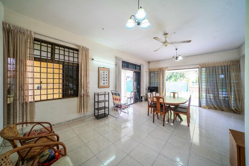 For Sale - Semi-D in Mayflower Gardens Estate