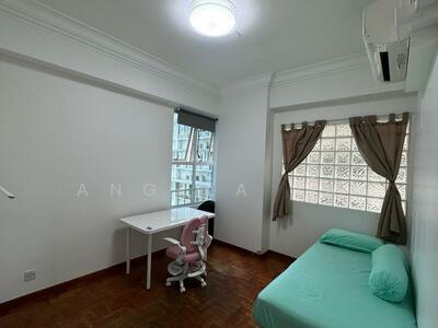 For Rent - Monarchy Apartments