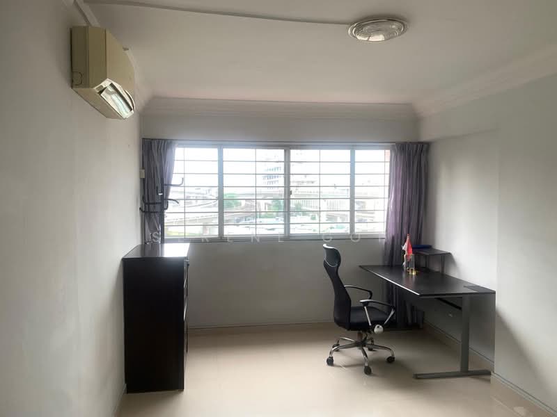 209 Jurong East Street 21, 209 Jurong East Street 21, Room Rental, 150 sqft, HDB Flat For Rent, by Serene Goh, 25426675 - PropertyGuru.com.sg
