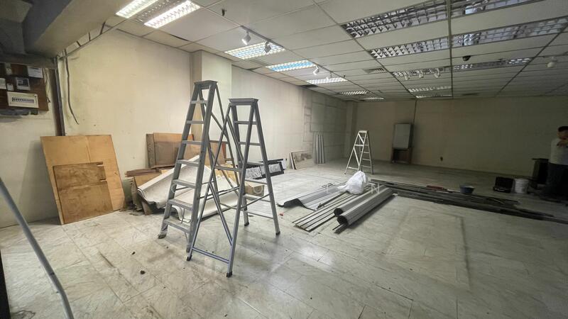 Lucky Plaza, 304 Orchard Road, 409 sqft, Mall Shop For Sale, by Carol Lin, 25427079 - CommercialGuru.com.sg