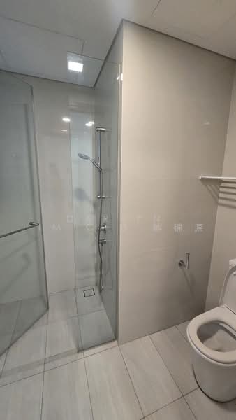 Lakeville, 11 Jurong Lake Link, 2 Bedrooms, 764 sqft, Condominium For Rent, by Darren Lim, 25427227 - PropertyGuru.com.sg