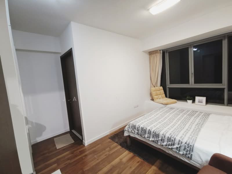 Hundred Trees, 83 West Coast Drive, Room Rental, 120 sqft, Condominium For Rent, by Jayden Ong, 25428344 - R1 Master King: $2400/2600 - PropertyGuru.com.sg