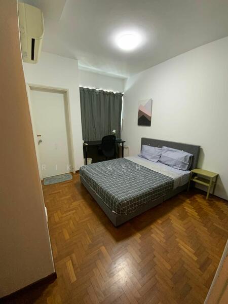 For Rent - Elias Green