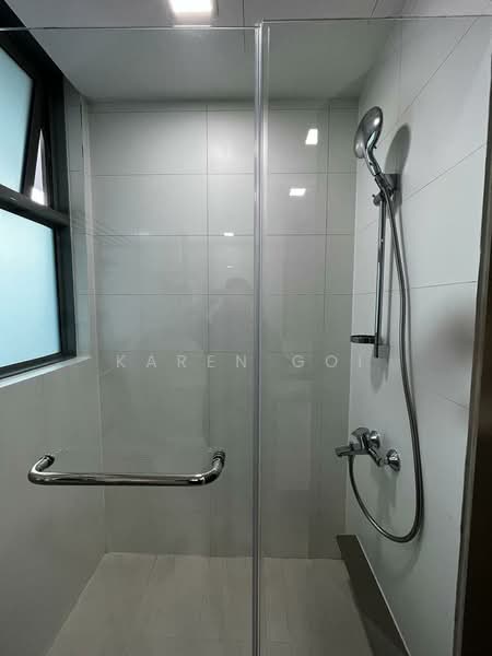 Hundred Trees, 81 West Coast Drive, 3 Bedrooms, 915 sqft, Condominium For Rent, by Karen Goi, 25428817 - PropertyGuru.com.sg