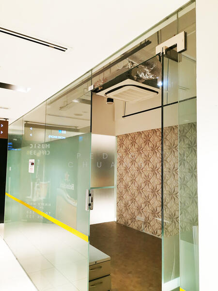 Oxley Tower, 138 Robinson Road, 183 sqft, Other Retail For Sale, by Pedro Chuang, 25429551 - CommercialGuru.com.sg