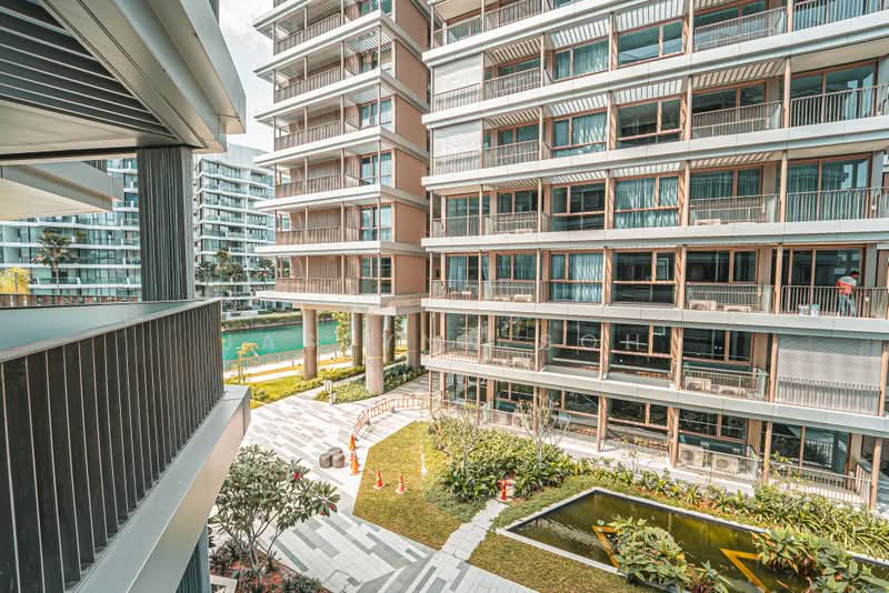 The Reef at King's Dock, 12 Harbourfront Avenue, Orchard / River Valley, 2 Bedrooms, 753 sqft, Condominium For Sale, by Jaslynn Soh, 25430195 - Greenery & Water View - PropertyGuru.com.sg