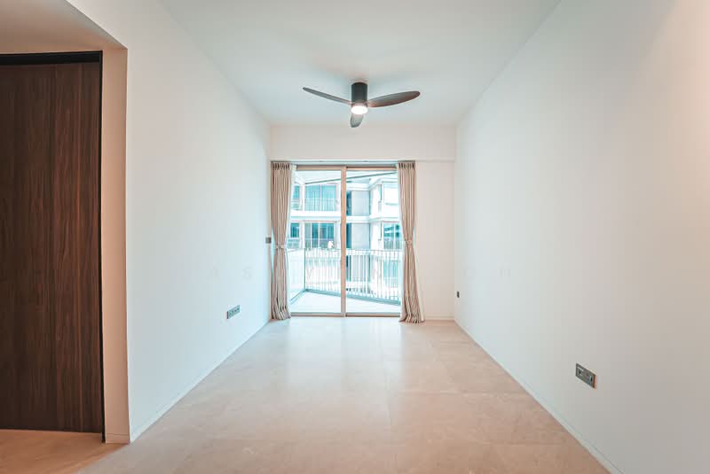 The Reef at King's Dock, 12 Harbourfront Avenue, Orchard / River Valley, 2 Bedrooms, 753 sqft, Condominium For Sale, by Jaslynn Soh, 25430195 - Living Hall + Balcony - PropertyGuru.com.sg