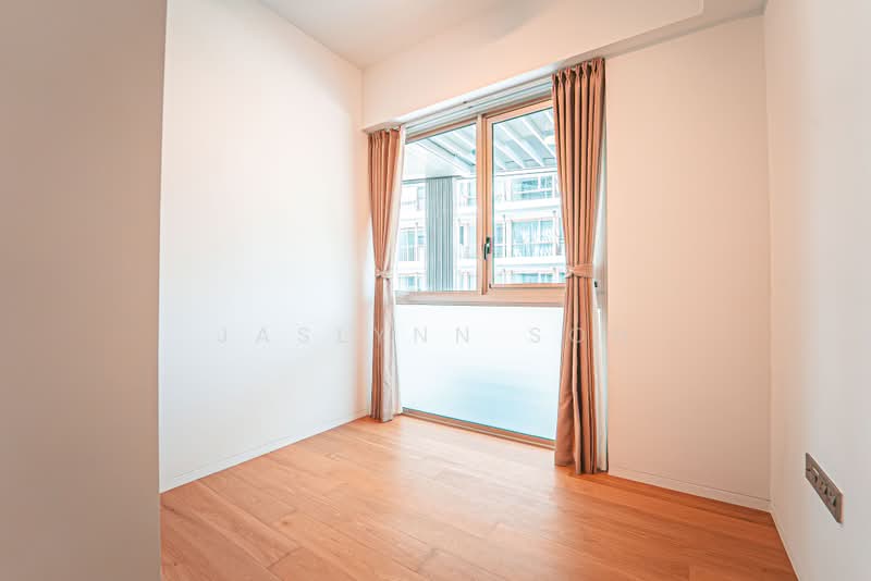 The Reef at King's Dock, 12 Harbourfront Avenue, Orchard / River Valley, 2 Bedrooms, 753 sqft, Condominium For Sale, by Jaslynn Soh, 25430195 - Common Bedroom - PropertyGuru.com.sg