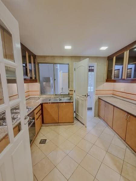 Cavenagh Lodge, 81 Cavenagh Road, Orchard / River Valley, 3 Bedrooms, 1,591 sqft, Apartment For Rent, by Seah Wan Peng (Gilda), 25430873 - Kitchen - PropertyGuru.com.sg