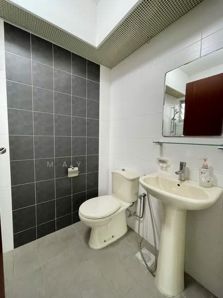 18B Holland Drive, 18B Holland Drive, Tanglin / Holland / Bukit Timah, 3 Bedrooms, 936 sqft, HDB Flat For Rent, by May Lee MH, 25431334 - PropertyGuru.com.sg