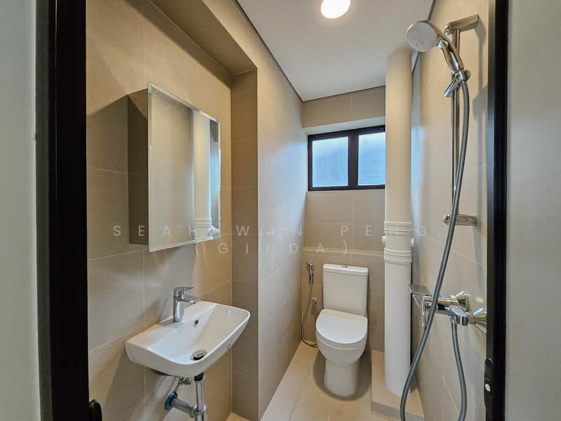 Chancery Court, 36H Dunearn Road, Newton / Novena, 2 Bedrooms, 926 sqft, Condominium For Rent, by Seah Wan Peng (Gilda), 25431739 - Bathroom - PropertyGuru.com.sg