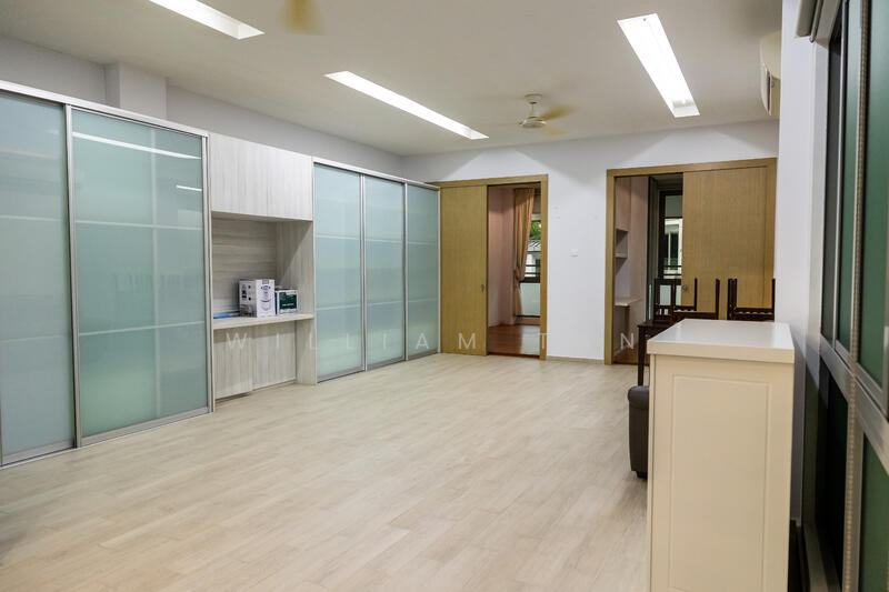 For Rent - 5 Min Walk to Beauty World MRT! Jalan Jurong Kechil