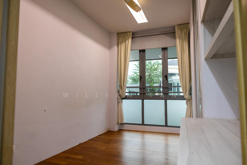 For Rent - 5 Min Walk to Beauty World MRT! Jalan Jurong Kechil