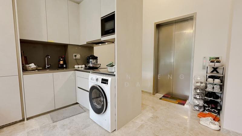 35 Gilstead, 35 Gilstead Road, Newton / Novena, 2 Bedrooms, 743 sqft, Apartment For Sale, by Seah Wan Peng (Gilda), 25432077 - Kitchen - PropertyGuru.com.sg