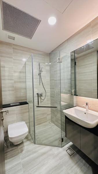 35 Gilstead, 35 Gilstead Road, Newton / Novena, 2 Bedrooms, 743 sqft, Apartment For Sale, by Seah Wan Peng (Gilda), 25432077 - Bathroom - PropertyGuru.com.sg