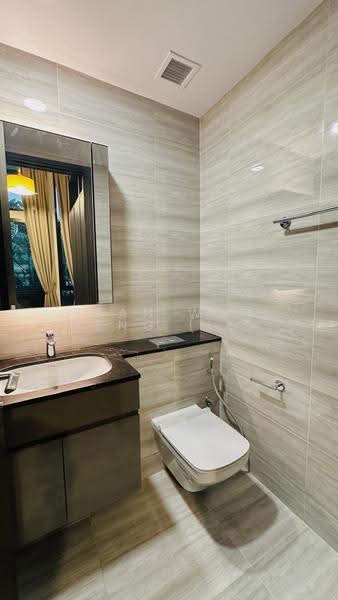 35 Gilstead, 35 Gilstead Road, Newton / Novena, 2 Bedrooms, 743 sqft, Apartment For Sale, by Seah Wan Peng (Gilda), 25432077 - Bathroom - PropertyGuru.com.sg