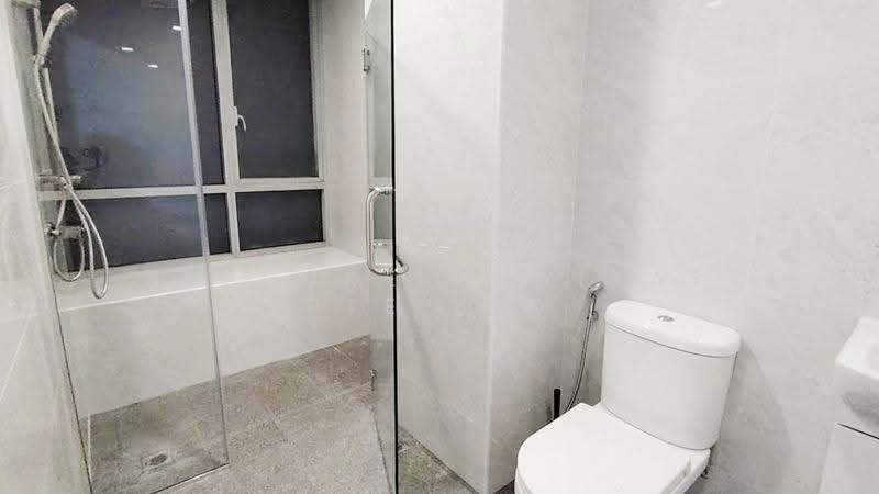 YewTee Residences, 23 Choa Chu Kang North 6, Dairy Farm / Bukit Panjang / Choa Chu Kang, Room Rental, 100 sqft, Apartment For Rent, by Bespoke Habitat Pte Ltd, 25432095 - 08-06 MBR6 Bathroom - PropertyGuru.com.sg