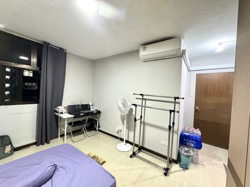 340B Sembawang Close, 340B Sembawang Close, Room Rental, 250 sqft, HDB Flat For Rent, by Diana Lee, 25432301 - PropertyGuru.com.sg