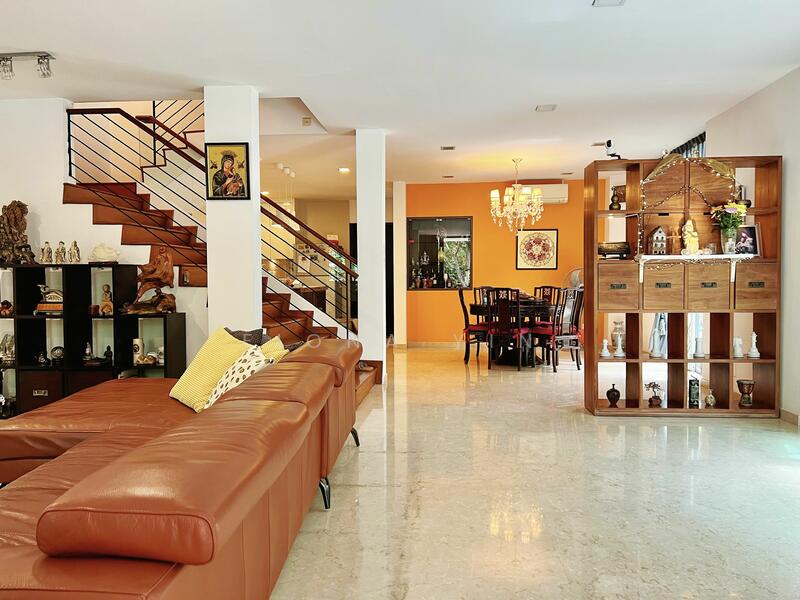 ❤️Serious Seller⚡稀有近地铁⚡1km Pei Hwa & Bukit Timah❤️ Fiona 国凤 8218☎️5108, Chun Tin Road, Yuk Tong Avenue, Jalan Jurong Kechil, 5 Bedrooms, 4,500 sqft, Corner Terrace For Sale, by Fiona Yin, 25432543 - PropertyGuru.com.sg