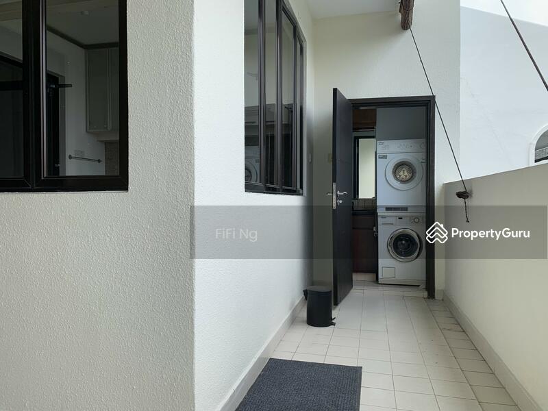 For Rent - Espana