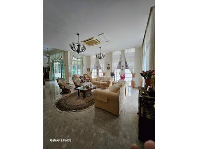 For Sale - 3-Storey Semi-D At Gerald Drive