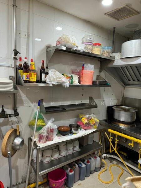Lucky Plaza, 304 Orchard Road, 85 sqft, Food & Beverage For Rent, by Charles Ong, 25434247 - CommercialGuru.com.sg