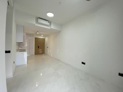 For Rent - Peak Residence