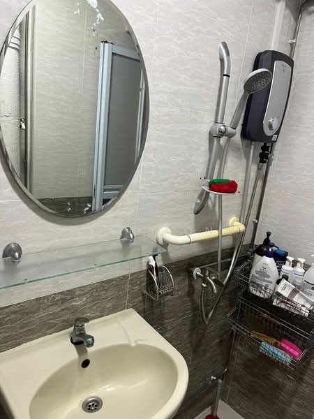 238 Hougang Avenue 1, 238 Hougang Avenue 1, Room Rental, 120 sqft, HDB Flat For Rent, by Penny Ong, 25434795 - PropertyGuru.com.sg