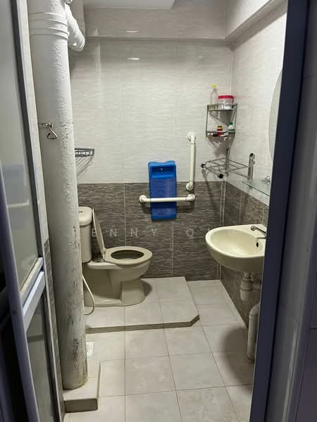 238 Hougang Avenue 1, 238 Hougang Avenue 1, Room Rental, 120 sqft, HDB Flat For Rent, by Penny Ong, 25434795 - PropertyGuru.com.sg