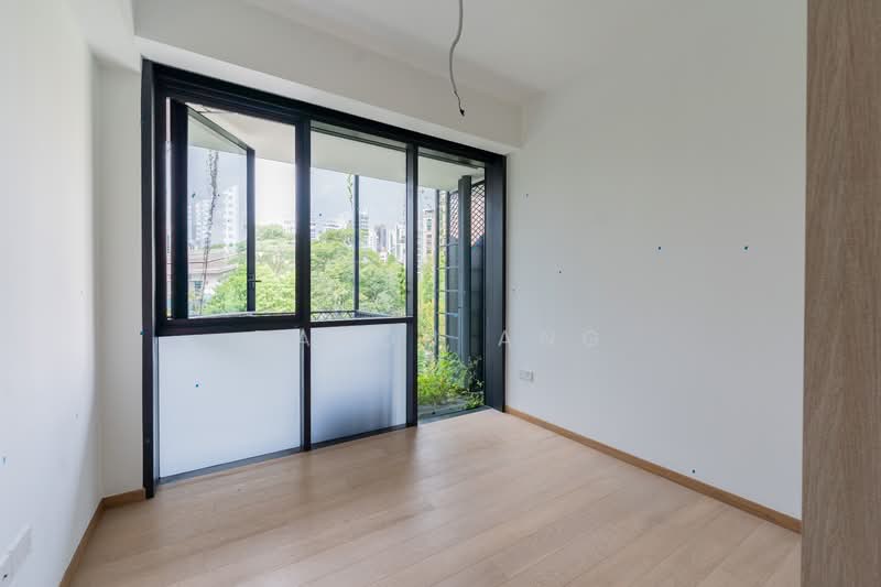 Jervois Mansion Condominium For Sale at S$ 2,080,000 | PropertyGuru Singapore - Master Room #PropertyPartners