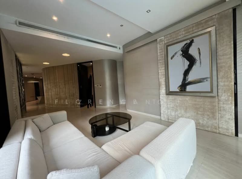 Belle Vue Residences, 15 Oxley Walk, 4 Bedrooms, 2,530 sqft, Condominium For Rent, by Florence Toh, 25435768 - PropertyGuru.com.sg