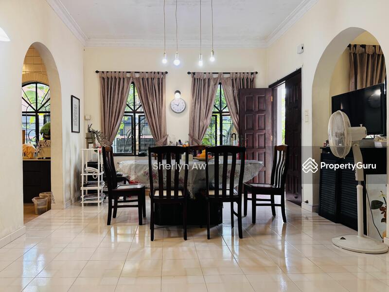 For Sale - Charming Bungalow at Lengkok Mariam