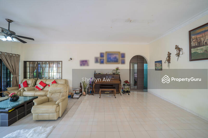For Sale - Charming Bungalow at Lengkok Mariam