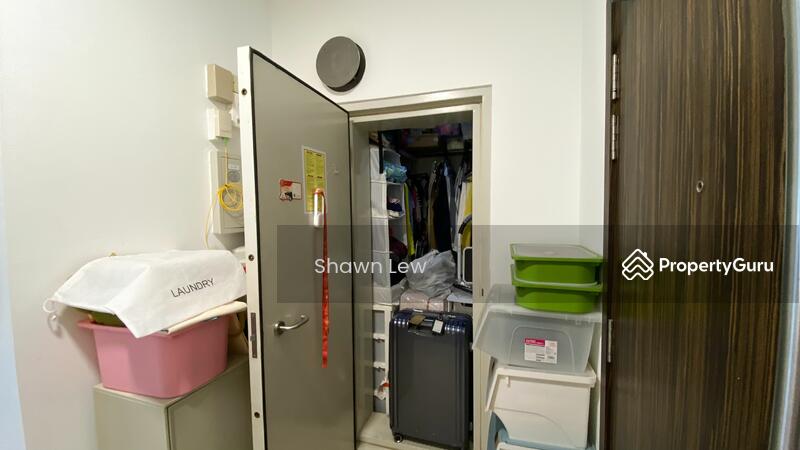 Bomb shelter/store room (4m ceiling height)