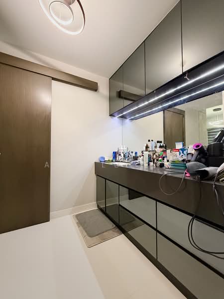 The Rise @ Oxley - Residences, 73 Oxley Rise, Room Rental, 200 sqft, Apartment For Rent, by Arnold Wee, 25436373 - PropertyGuru.com.sg