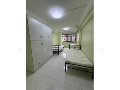 For Rent - 654 Yishun Avenue 4