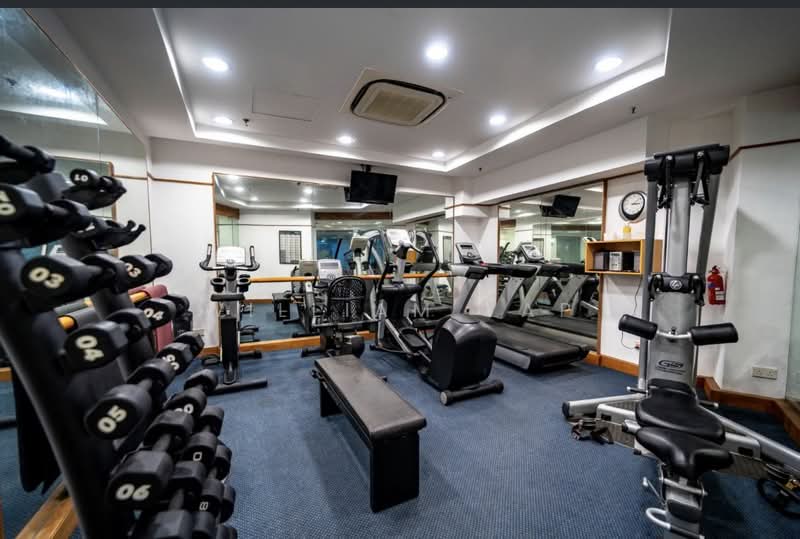 Orange Regency, 101 Fernhill Road, 3 Bedrooms, 2,422 sqft, Condominium For Rent, by William Yap, 25438506 - PropertyGuru.com.sg