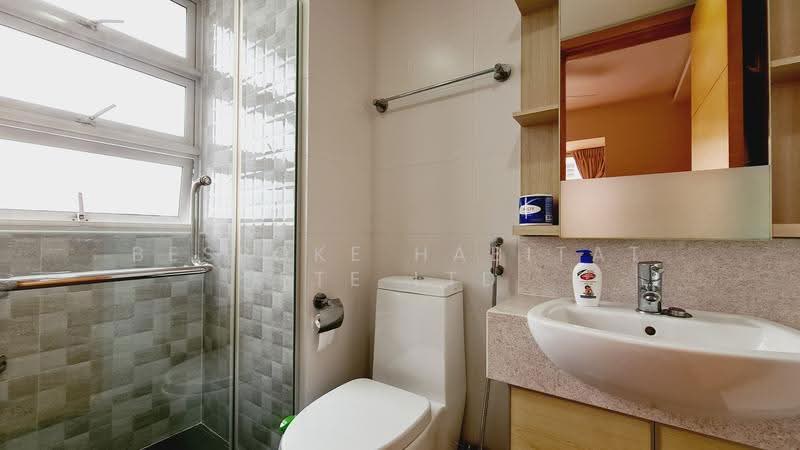 Le Crescendo, 233 Paya Lebar Road, Eunos / Geylang / Paya Lebar, Room Rental, 100 sqft, Condominium For Rent, by Bespoke Habitat Pte Ltd, 25439148 - 14-11 MBR6 Bathroom - PropertyGuru.com.sg