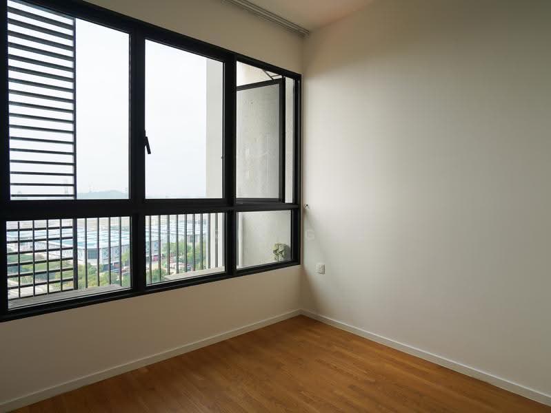 Avenue South Residence, 11 Silat Avenue, Alexandra / Commonwealth, 2 Bedrooms, 657 sqft, Condominium For Sale, by Peric Guo, 25440074 - Second Bedroom - PropertyGuru.com.sg