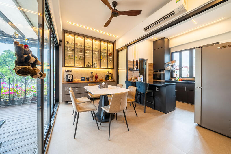 For Sale - Tai Peng Gardens