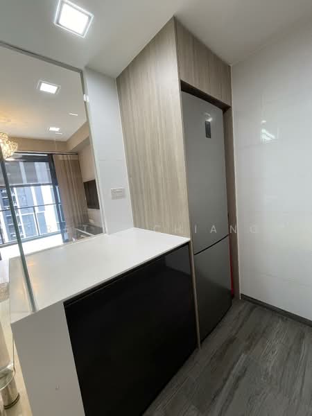 Botanique at Bartley Condominium For Sale at S$ 1,750,000 | PropertyGuru Singapore - Kitchen