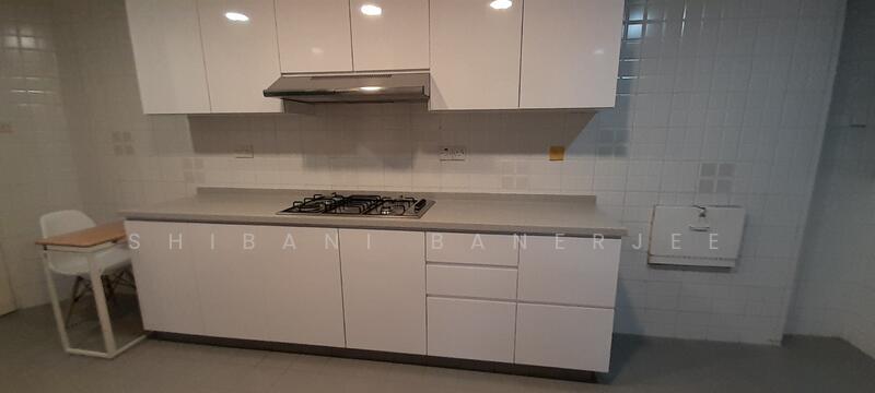 Balmoral Gate, 33 Balmoral Road, Tanglin / Holland / Bukit Timah, Room Rental, 150 sqft, Condominium For Rent, by Shibani Banerjee, 25440680 - PropertyGuru.com.sg