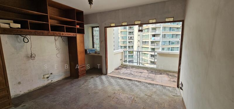 For Sale - Lakepoint Condo